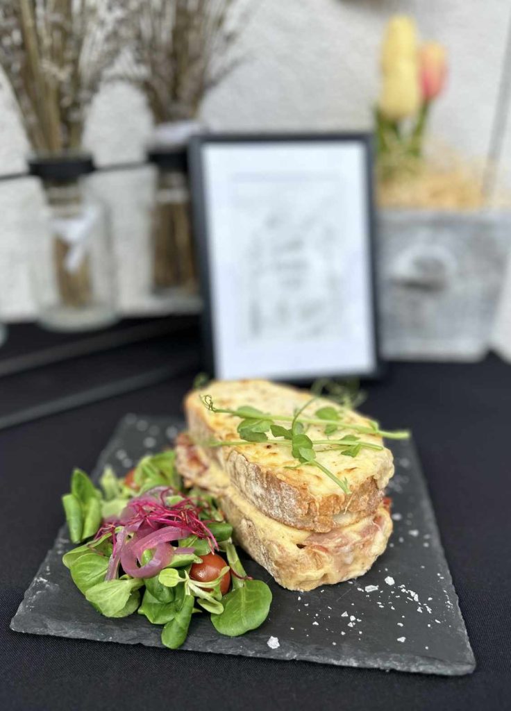 received_8077420949015690